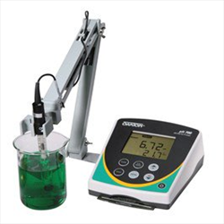 Máy đo pH 700 Meter with DJ Refillabe Electrode, ATC, Stand, & NIST Traceable Calibration Report WD-35419-11 Oakton